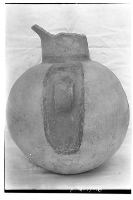 Z - 198 = pottery vase