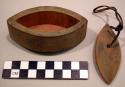 Snuff box of wood (2 pieces-box and lid)