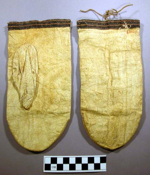 Pair of skin mittens