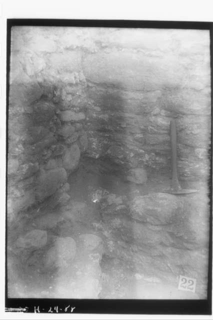 Wall detail - Mound G, N. end, E. offset