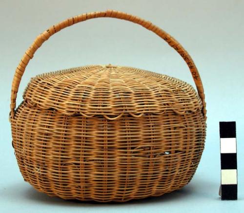 Basket with cover and handle