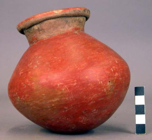 Pottery jar, small, red, black ornemtation on upper zone