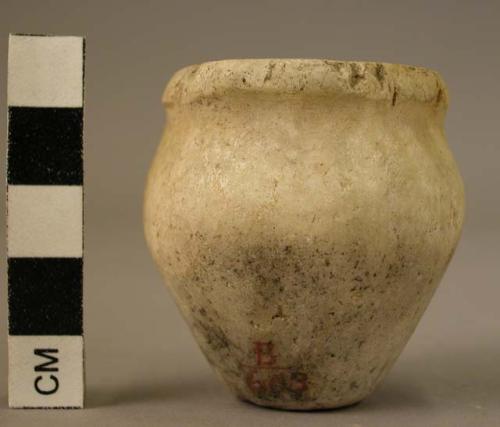 Alabaster, kohl pot