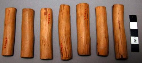 Gambling sticks belonging with 09-8-10/74851