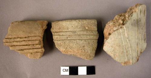 3 grey potsherds (Thapos Style)