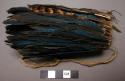 Feather bunches (blue)