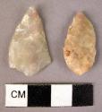 2 leaf-shaped flint arrowheads