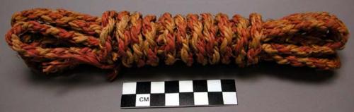 Plaited rope of elaeagnus bark in natural color and dyed pink.