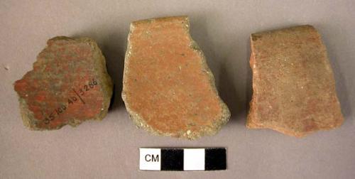 2 rim potsherds and 1 potsherd of burnished open vessels