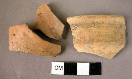 Rim potsherd; 3 potsherds - yellow minyan ?