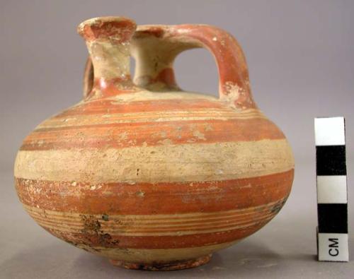 Cypro-Mycenaean pottery vase