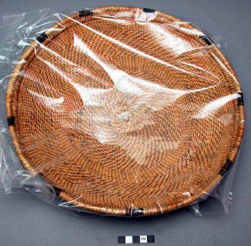 Basket tray