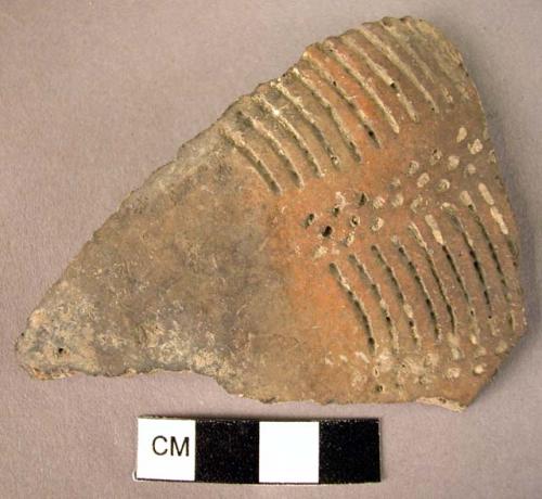 Potsherd of incrusted ware