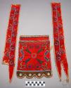 Beaded shot pouch (usually has powder horn attached)