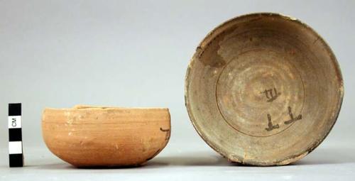 31 grey ware fragments of small bowls - traces of coarse orange ware