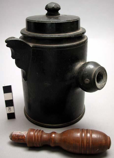 Stone kettle,black, screw-on lid, carved spout, detachable wooden handle