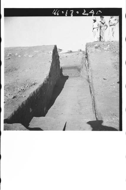 Penetration trench at Mound 2 from between stakes N4E4 and N5E4