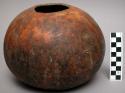 Gourd container, no decoration, circumference 25 5/8 in.