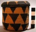 Basket w/lid; coiled veg. fiber; dk & nat. geom. motif; cylindrical